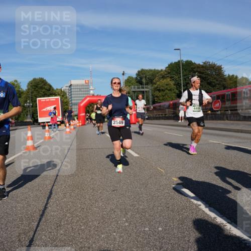07.09.2025 - BARMER Alsterlauf Yannick Fuchs http://msf.ph/oto/8820296 07.09.2025 09:44:52 Laufen 86, 2549, 4488, 8290 meine-sportfotos.de