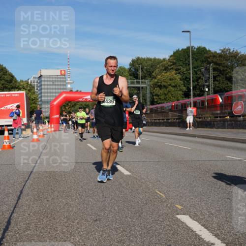 07.09.2025 - BARMER Alsterlauf Yannick Fuchs http://msf.ph/oto/8820356 07.09.2025 09:44:55 Laufen 4439, 8425 meine-sportfotos.de