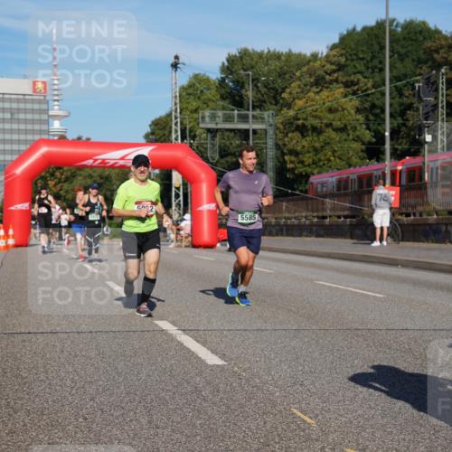 07.09.2025 - BARMER Alsterlauf Yannick Fuchs http://msf.ph/oto/8820392 07.09.2025 09:44:58 Laufen 5032, 5585 meine-sportfotos.de