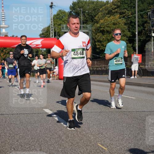 07.09.2025 - BARMER Alsterlauf Yannick Fuchs http://msf.ph/oto/8820534 07.09.2025 09:45:07 Laufen 4478, 4848, 4983 meine-sportfotos.de