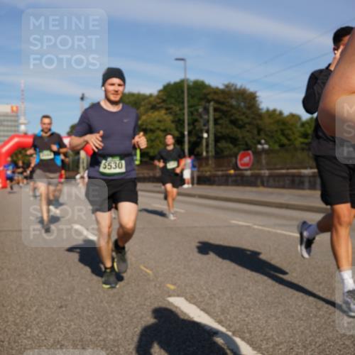 07.09.2025 - BARMER Alsterlauf Yannick Fuchs http://msf.ph/oto/8821012 07.09.2025 09:45:33 Laufen 60, 5530 meine-sportfotos.de