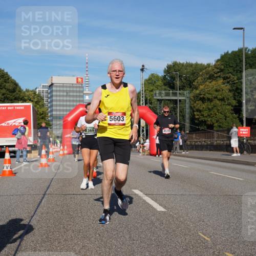 07.09.2025 - BARMER Alsterlauf Yannick Fuchs http://msf.ph/oto/8821519 07.09.2025 09:46:00 Laufen 2369, 5603, 4578 meine-sportfotos.de