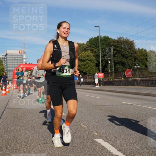 07.09.2025 - BARMER Alsterlauf Yannick Fuchs http://msf.ph/oto/8821748 07.09.2025 09:46:11 Laufen 4834, 820 meine-sportfotos.de