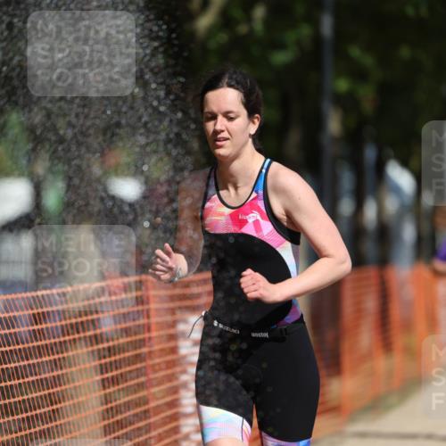 07.09.2025 - 19. Norderstedt Triathlon Michael Strokosch http://msf.ph/oto/8823300 07.09.2025 12:14:08 Laufen 704, 1246, 1334 meine-sportfotos.de