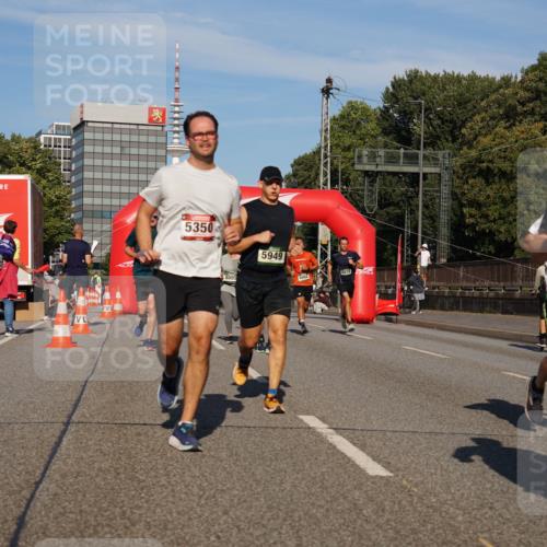 07.09.2025 - BARMER Alsterlauf Yannick Fuchs http://msf.ph/oto/8823445 07.09.2025 09:47:41 Laufen 5350, 5949, 6062, 079, 4441 meine-sportfotos.de