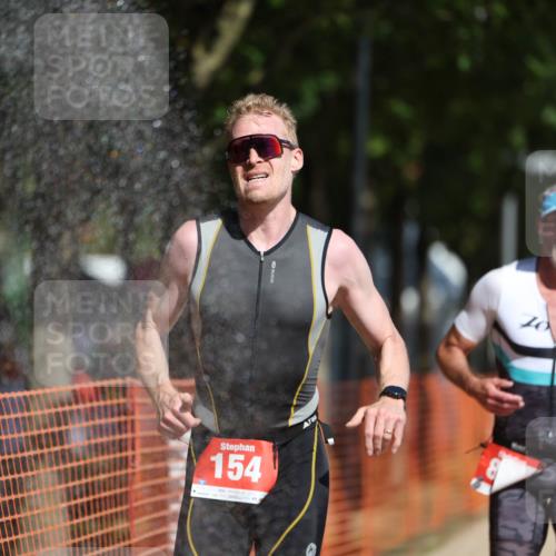 07.09.2025 - 19. Norderstedt Triathlon Michael Strokosch http://msf.ph/oto/8823509 07.09.2025 12:14:27 Laufen 138, 154, 170, 819 meine-sportfotos.de