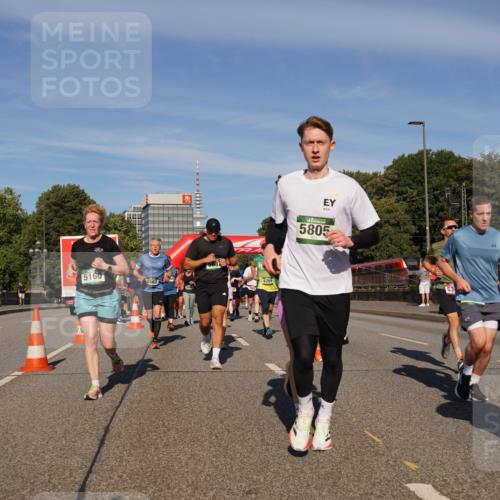 07.09.2025 - BARMER Alsterlauf Yannick Fuchs http://msf.ph/oto/8824453 07.09.2025 09:49:08 Laufen 5160, 5562, 6269, 5805, 53 meine-sportfotos.de