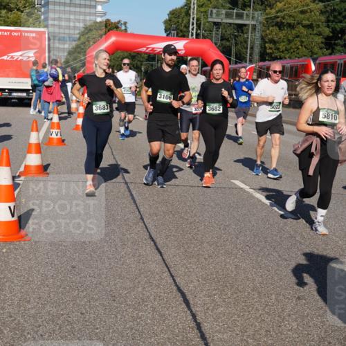 07.09.2025 - BARMER Alsterlauf Yannick Fuchs http://msf.ph/oto/8825555 07.09.2025 09:59:09 Laufen 3683, 4562, 3106, 5221, 5022, 322, 3682, 5810 meine-sportfotos.de