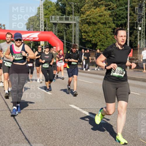07.09.2025 - BARMER Alsterlauf Yannick Fuchs http://msf.ph/oto/8825570 07.09.2025 09:59:19 Laufen 277, 4975, 4278, 3506, 5845, 8888 meine-sportfotos.de
