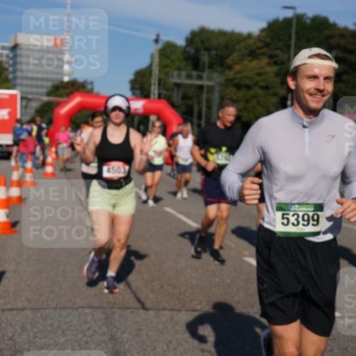 07.09.2025 - BARMER Alsterlauf Yannick Fuchs http://msf.ph/oto/8826292 07.09.2025 10:03:30 Laufen 4503, 5399 meine-sportfotos.de