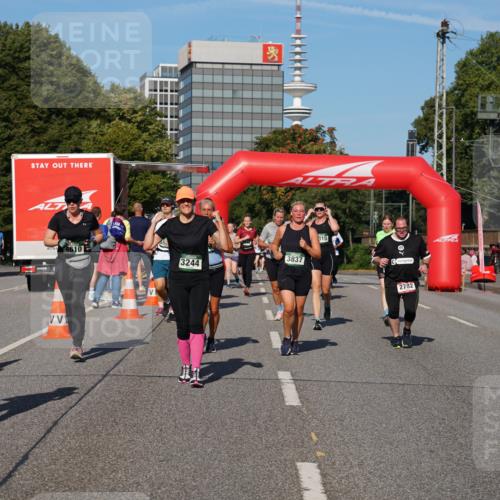 07.09.2025 - BARMER Alsterlauf Yannick Fuchs http://msf.ph/oto/8826364 07.09.2025 10:04:01 Laufen 60, 3244, 3837, 315, 2782 meine-sportfotos.de