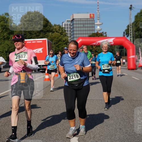 07.09.2025 - BARMER Alsterlauf Yannick Fuchs http://msf.ph/oto/8828511 07.09.2025 10:14:35 Laufen 4724, 2587, 4869, 2219, 4780 meine-sportfotos.de