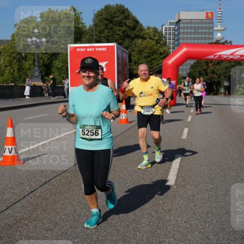 07.09.2025 - BARMER Alsterlauf Yannick Fuchs http://msf.ph/oto/8828745 07.09.2025 10:15:55 Laufen 5256, 2685 meine-sportfotos.de