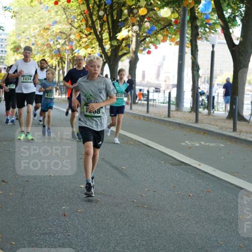 07.09.2025 - BARMER Alsterlauf Yannick Fuchs http://msf.ph/oto/8832186 07.09.2025 11:38:16 Laufen 8395, 1034, 10, 8321, 208, 8322 meine-sportfotos.de