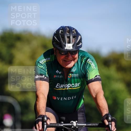 07.09.2025 - 19. Norderstedt Triathlon Michael Burmester http://msf.ph/oto/8832560 07.09.2025 11:44:39 Radfahren 152, 1327 meine-sportfotos.de