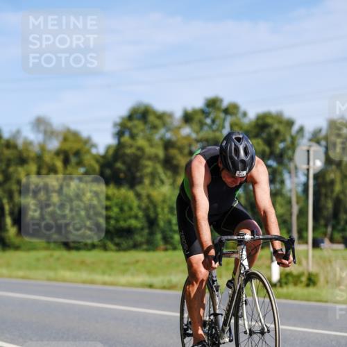 07.09.2025 - 19. Norderstedt Triathlon Michael Burmester http://msf.ph/oto/8832576 07.09.2025 11:45:10 Radfahren 1217 meine-sportfotos.de