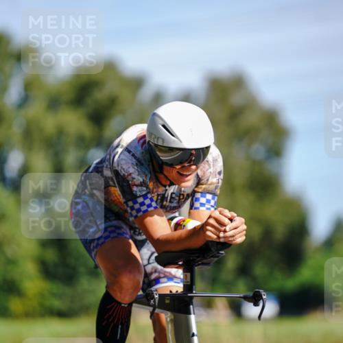 07.09.2025 - 19. Norderstedt Triathlon Michael Burmester http://msf.ph/oto/8832606 07.09.2025 11:46:41 Radfahren 787, 1305 meine-sportfotos.de