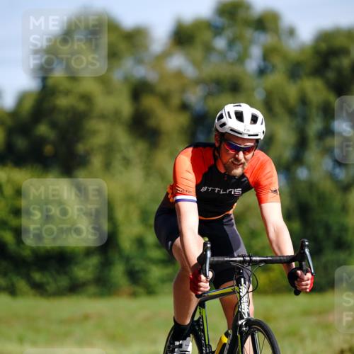 07.09.2025 - 19. Norderstedt Triathlon Michael Burmester http://msf.ph/oto/8832610 07.09.2025 11:46:50 Radfahren 736, 1258, 1333 meine-sportfotos.de