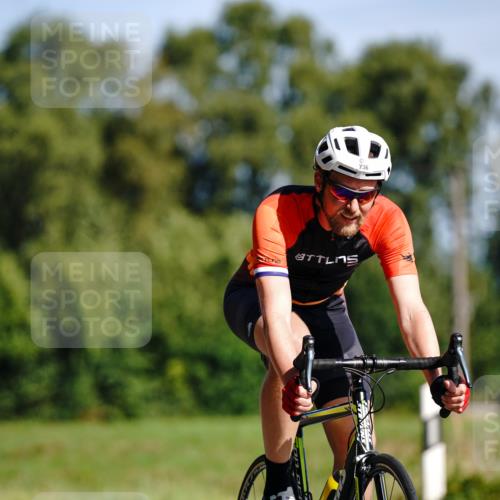 07.09.2025 - 19. Norderstedt Triathlon Michael Burmester http://msf.ph/oto/8832611 07.09.2025 11:46:50 Radfahren 736, 1258, 1333 meine-sportfotos.de