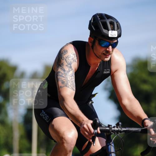 07.09.2025 - 19. Norderstedt Triathlon Michael Burmester http://msf.ph/oto/8832634 07.09.2025 11:47:35 Radfahren 155, 201, 1225, 1320 meine-sportfotos.de