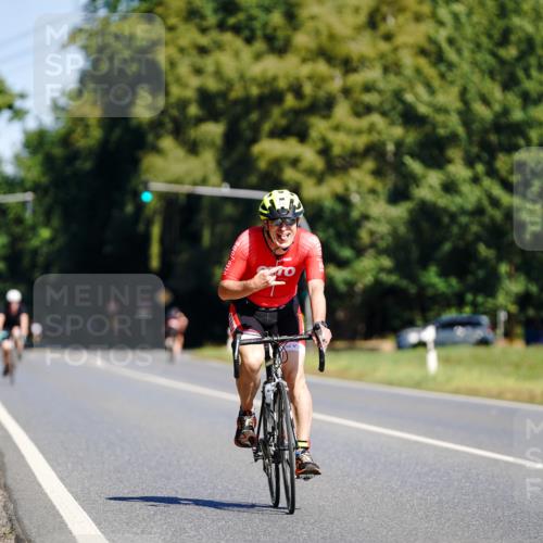 07.09.2025 - 19. Norderstedt Triathlon Michael Burmester http://msf.ph/oto/8832649 07.09.2025 11:48:41 Radfahren 1372 meine-sportfotos.de