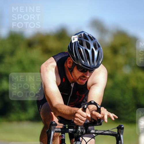 07.09.2025 - 19. Norderstedt Triathlon Michael Burmester http://msf.ph/oto/8832692 07.09.2025 11:50:28 Radfahren 746 meine-sportfotos.de