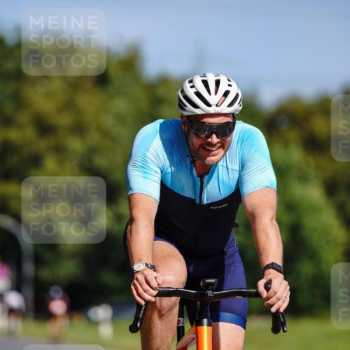 07.09.2025 - 19. Norderstedt Triathlon Michael Burmester http://msf.ph/oto/8832714 07.09.2025 11:51:49 Radfahren 782, 1319 meine-sportfotos.de