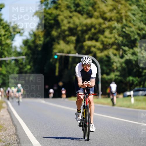 07.09.2025 - 19. Norderstedt Triathlon Michael Burmester http://msf.ph/oto/8832723 07.09.2025 11:52:00 Radfahren 768 meine-sportfotos.de
