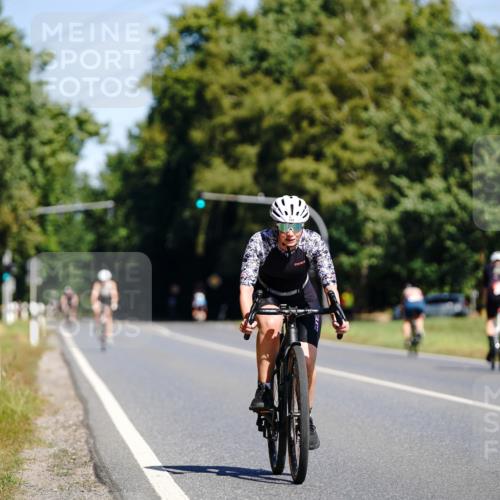 07.09.2025 - 19. Norderstedt Triathlon Michael Burmester http://msf.ph/oto/8832732 07.09.2025 11:52:18 Radfahren 184, 719 meine-sportfotos.de