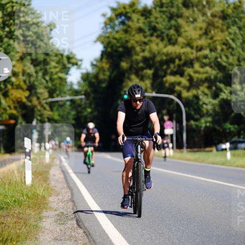 07.09.2025 - 19. Norderstedt Triathlon Michael Burmester http://msf.ph/oto/8832786 07.09.2025 11:54:17 Radfahren 281, 287 meine-sportfotos.de