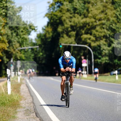 07.09.2025 - 19. Norderstedt Triathlon Michael Burmester http://msf.ph/oto/8832796 07.09.2025 11:54:27 Radfahren 215 meine-sportfotos.de