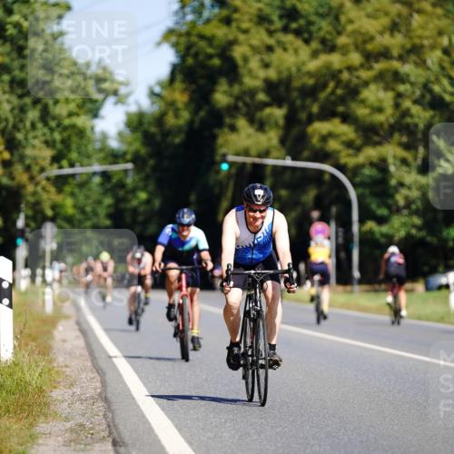 07.09.2025 - 19. Norderstedt Triathlon Michael Burmester http://msf.ph/oto/8832800 07.09.2025 11:54:38 Radfahren 1371 meine-sportfotos.de