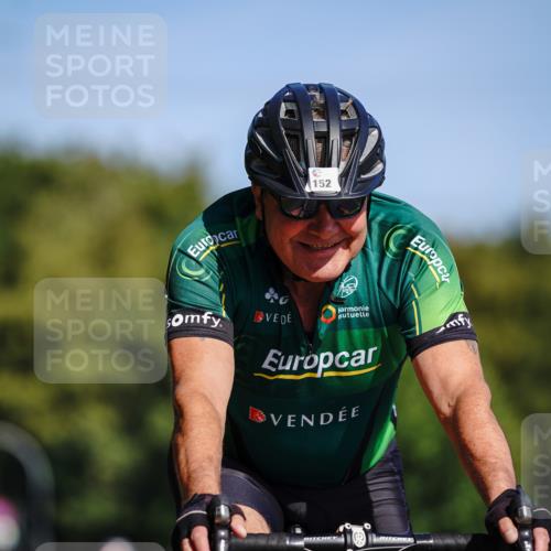 07.09.2025 - 19. Norderstedt Triathlon Michael Burmester http://msf.ph/oto/8833242 07.09.2025 11:44:39 Radfahren 152, 1327 meine-sportfotos.de