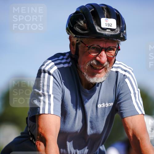07.09.2025 - 19. Norderstedt Triathlon Michael Burmester http://msf.ph/oto/8833250 07.09.2025 11:44:49 Radfahren 186, 192 meine-sportfotos.de