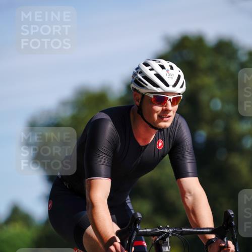 07.09.2025 - 19. Norderstedt Triathlon Michael Burmester http://msf.ph/oto/8833295 07.09.2025 11:47:10 Radfahren 1357 meine-sportfotos.de