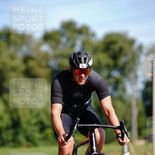 07.09.2025 - 19. Norderstedt Triathlon Michael Burmester http://msf.ph/oto/8833306 07.09.2025 11:47:30 Radfahren 155, 252, 279, 303 meine-sportfotos.de