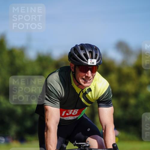 07.09.2025 - 19. Norderstedt Triathlon Michael Burmester http://msf.ph/oto/8833323 07.09.2025 11:48:21 Radfahren 138, 1265 meine-sportfotos.de
