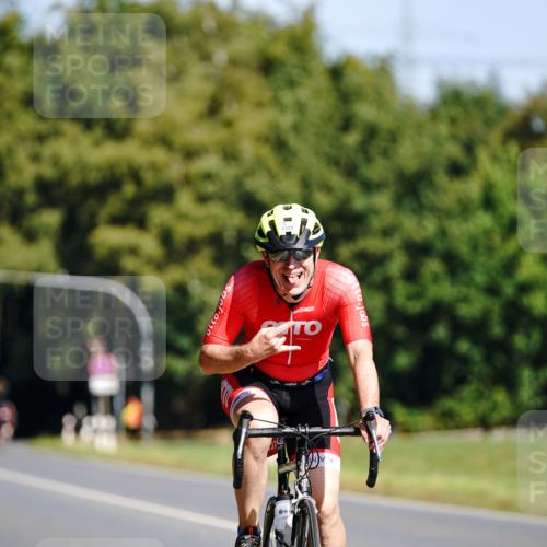 07.09.2025 - 19. Norderstedt Triathlon Michael Burmester http://msf.ph/oto/8833332 07.09.2025 11:48:42 Radfahren 1372 meine-sportfotos.de