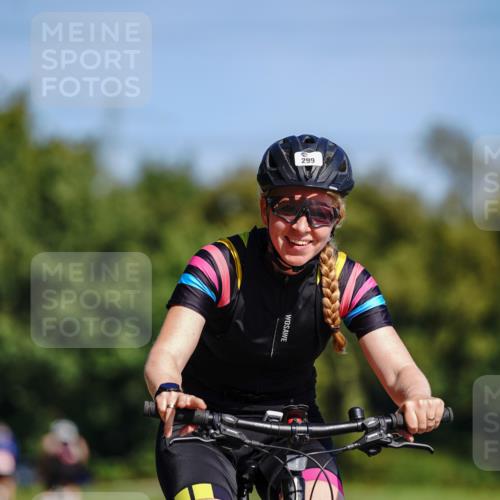 07.09.2025 - 19. Norderstedt Triathlon Michael Burmester http://msf.ph/oto/8833387 07.09.2025 11:51:33 Radfahren 299 meine-sportfotos.de