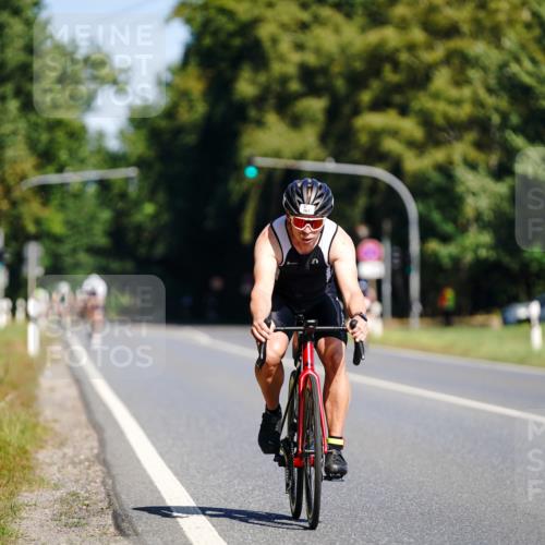 07.09.2025 - 19. Norderstedt Triathlon Michael Burmester http://msf.ph/oto/8833401 07.09.2025 11:51:52 Radfahren 267, 782, 1319 meine-sportfotos.de