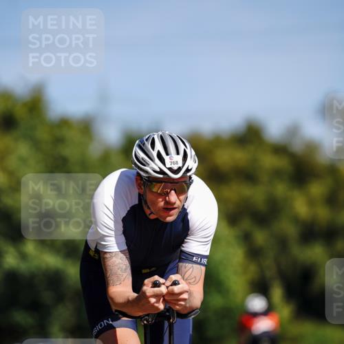 07.09.2025 - 19. Norderstedt Triathlon Michael Burmester http://msf.ph/oto/8833405 07.09.2025 11:52:02 Radfahren 768 meine-sportfotos.de
