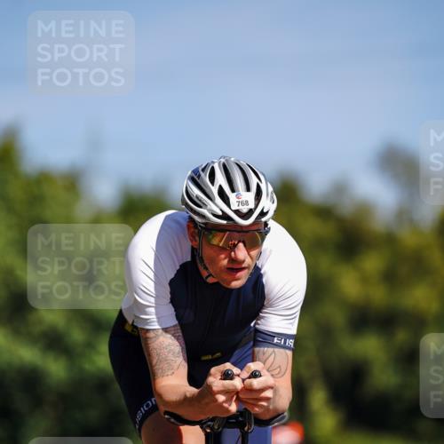 07.09.2025 - 19. Norderstedt Triathlon Michael Burmester http://msf.ph/oto/8833406 07.09.2025 11:52:02 Radfahren 768 meine-sportfotos.de