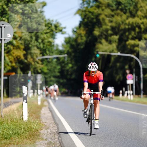 07.09.2025 - 19. Norderstedt Triathlon Michael Burmester http://msf.ph/oto/8833451 07.09.2025 11:53:57 Radfahren 714 meine-sportfotos.de