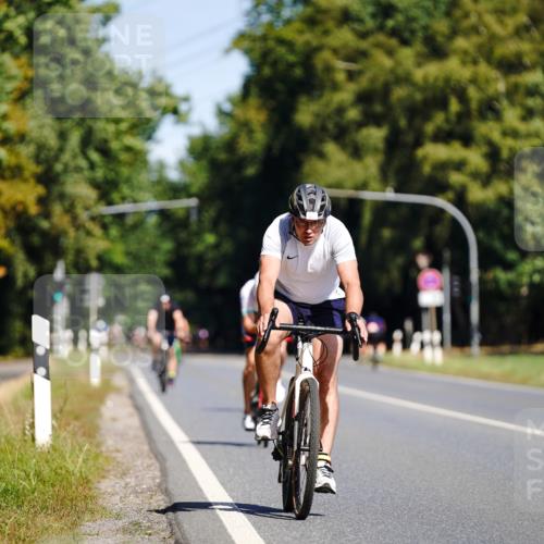 07.09.2025 - 19. Norderstedt Triathlon Michael Burmester http://msf.ph/oto/8833457 07.09.2025 11:54:09 Radfahren 861 meine-sportfotos.de