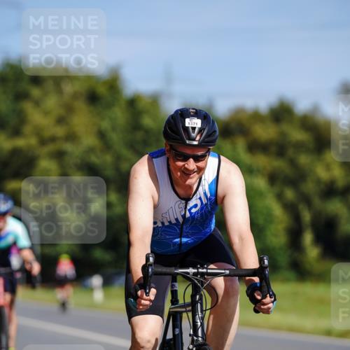 07.09.2025 - 19. Norderstedt Triathlon Michael Burmester http://msf.ph/oto/8833485 07.09.2025 11:54:40 Radfahren 741, 1371 meine-sportfotos.de