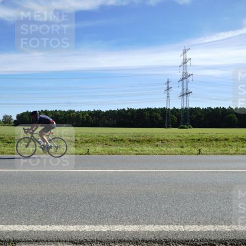 07.09.2025 - 19. Norderstedt Triathlon Michael Burmester http://msf.ph/oto/8833509 07.09.2025 11:53:19 Radfahren 800 meine-sportfotos.de