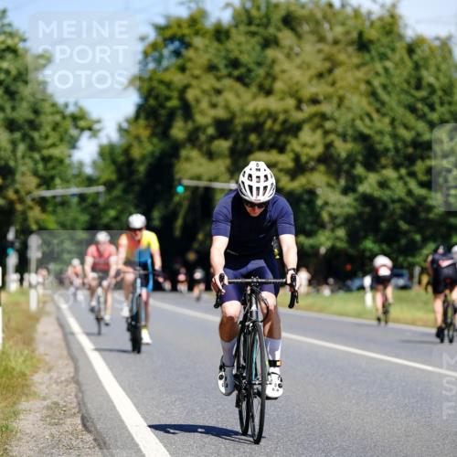 07.09.2025 - 19. Norderstedt Triathlon Michael Burmester http://msf.ph/oto/8834203 07.09.2025 12:15:49 Radfahren 1241 meine-sportfotos.de