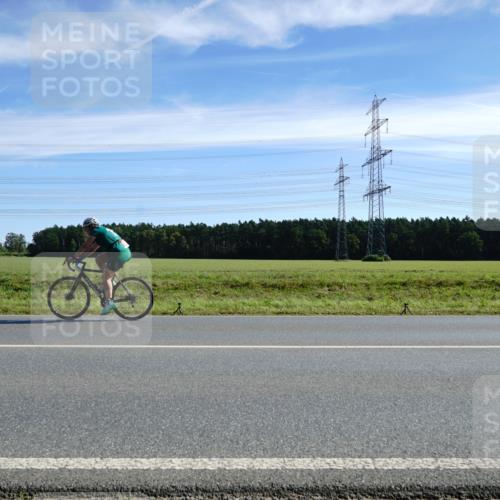 07.09.2025 - 19. Norderstedt Triathlon Michael Burmester http://msf.ph/oto/8834481 07.09.2025 11:58:03 Radfahren 1224 meine-sportfotos.de