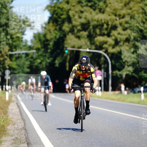 07.09.2025 - 19. Norderstedt Triathlon Michael Burmester http://msf.ph/oto/8834740 07.09.2025 12:24:29 Radfahren 1297 meine-sportfotos.de