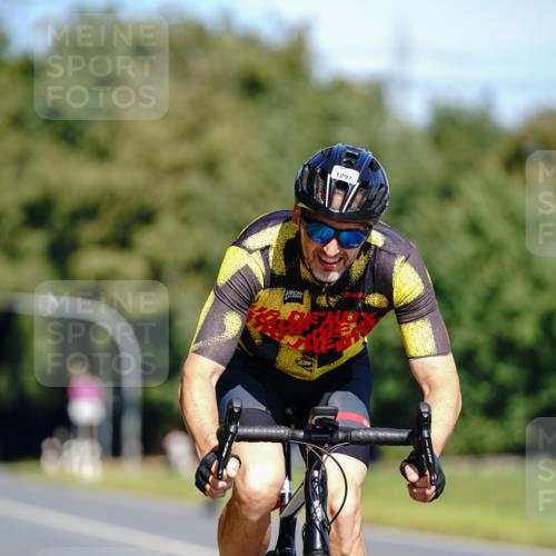 07.09.2025 - 19. Norderstedt Triathlon Michael Burmester http://msf.ph/oto/8834744 07.09.2025 12:24:30 Radfahren 818, 1297 meine-sportfotos.de